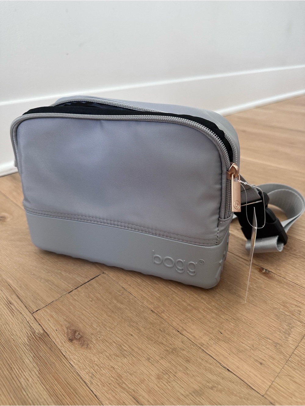 Bogg Bag Belt Bag in Light Gray - Picture 5 of 5
